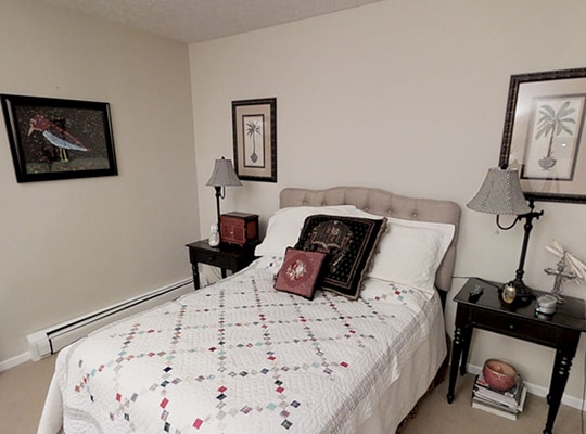 wallickseniorliving-oakleaf-columbus-2bed-1bath-image
